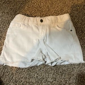 Shorts, they are white the size is 10 from fashion nova